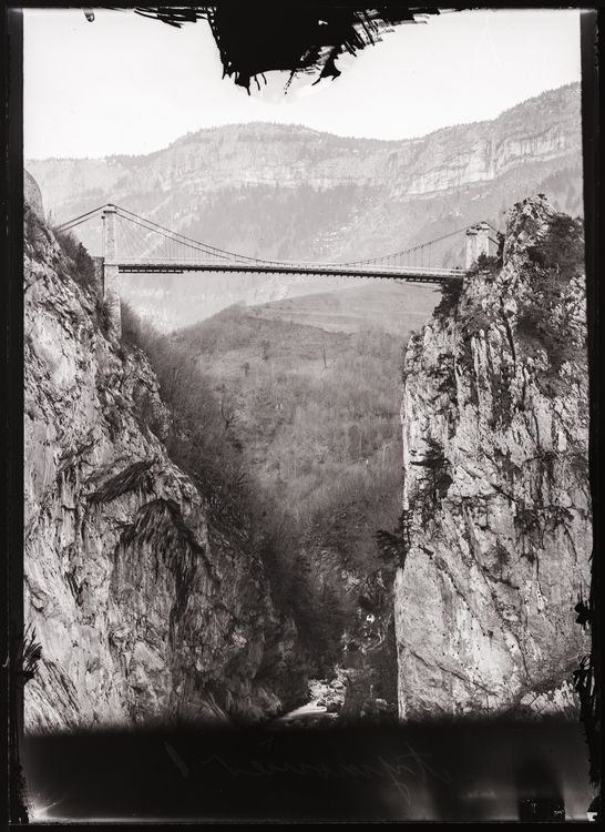 Image représentant Le Pont de l'Abîme.